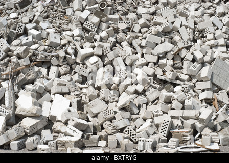 Trümmer der Freimaurerei auf einer Baustelle Stockfoto