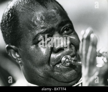 LOUIS ARMSTRONG (1901-1971) U.S. jazz-Musiker und Bandleader Stockfoto