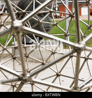 Joseph Hilliers Skulptur Generation eine Gruppe von drei Menschenkopf Skulpturen Stella Haus Newburn Stockfoto