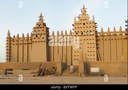 Die große Moschee von Djenné in Mali, in den frühen Morgenstunden. Stockfoto