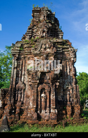 Mein Sohn (Cluster von verlassenen und teilweise zerstörten Hindu-Tempel). Vietnam, Asien. Stockfoto