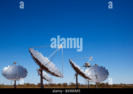 Australien, Northern Territory, Hermannsburg, Solar Power Kraftwerk im Outback Stockfoto