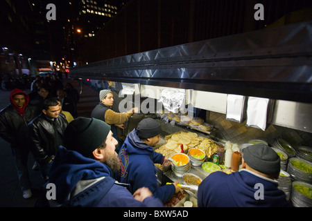 Halal-Wagen am 53. und 6. in Manhattan, New York City Stockfoto