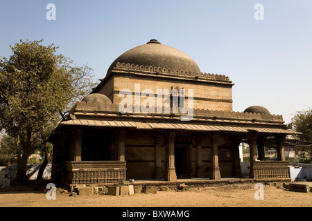 Das Mausoleum an der Bai Harir Moschee in Ahmedabad, Gujarat, Indien. Stockfoto