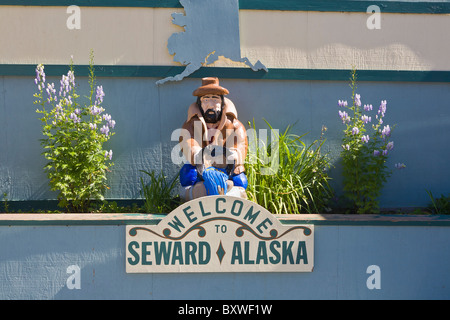 Willkommen Sie bei Seward Alaska Zeichen in der Innenstadt von Seward Alaska auf der Kenai-Halbinsel in Alaska Stockfoto