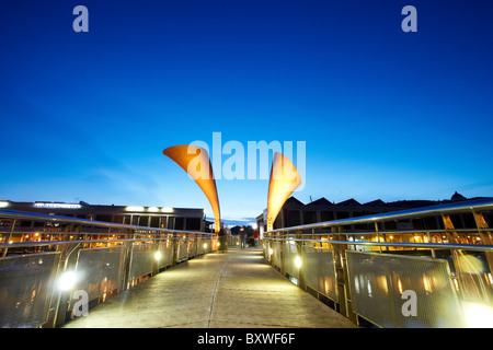 Peros-Brücke in der Dämmerung im Zentrum von Bristol, Avon, UK, Europa Stockfoto