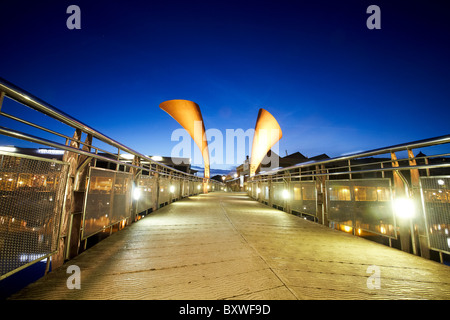 Peros-Brücke in der Dämmerung im Zentrum von Bristol, Avon, UK, Europa Stockfoto