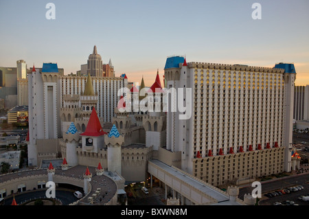 Das Excalibur Hotel in Las Vegas, in der Morgendämmerung Stockfoto