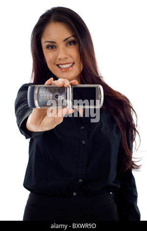 Asien-Geschäftsfrau hält ein Handy isoliert auf weißem Hintergrund Stockfoto