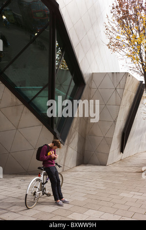 Außenseite von Daniel Libeskind entworfen moderne Graduate Centre London Metropolitan University. Stockfoto