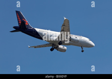 Ein Airbus A319 der belgischen Fluggesellschaft Airways Brüssel Stockfoto