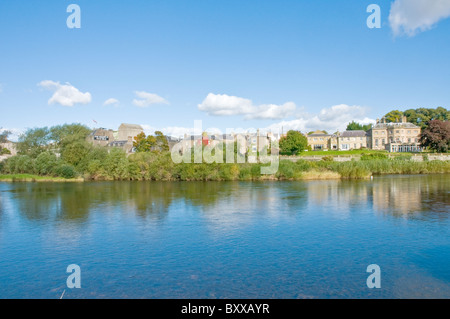 Fluss-Tweed in Kelso Scottish grenzt an Schottland Stockfoto