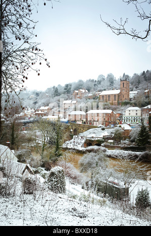 Die Eisenbrücke, Ironbridge, Telford, Shropshire. Wiege der industriellen Revolution. Stockfoto