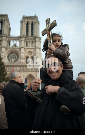 Paris, Frankreich, koptische Christen demonstrieren am Notre Dame Kathedrale, greift Terror in Ägypten Stockfoto