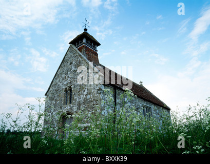 Die 13. Jahrhundert Kirche von St Martin von Tours bei Fifield Bavant in Wiltshire, England. Stockfoto