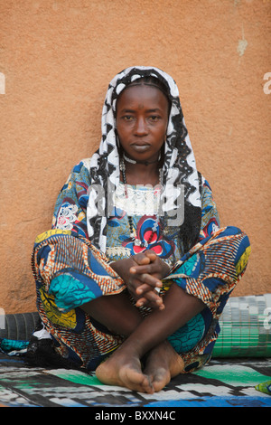 Fulbe-Frau in Djibo im nördlichen Burkina Faso, Westafrika. Stockfoto