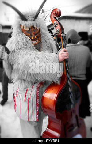 Buso am Montag Haus Besuche der Busojaras (Busójárás) Spring Festival 2010 Mohacs Ungarn - Stockfotos Stockfoto