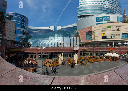 "Gold Terrasse" ("Zlote Tarasy") in Warschau, Polen Stockfoto