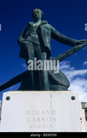 Denkmal eines berühmten Insel einheimische Piloten: Roland Garros, Saint-Denis, La Réunion (Frankreich), Indischer Ozean Stockfoto