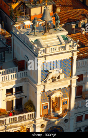 Arial Ansicht des Glockenturm - Markusplatz - Venedig Italien. Stockfoto