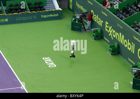 Spidercam Kabel Kamera bei Qatar ExxonMobil Open 2011 (Khalifa International Tennis und Squash Complex, Doha, Katar) Stockfoto