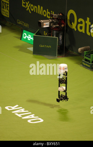 Spidercam Kabel Kamera bei Qatar ExxonMobil Open 2011 (Khalifa International Tennis und Squash Complex, Doha, Katar) Stockfoto