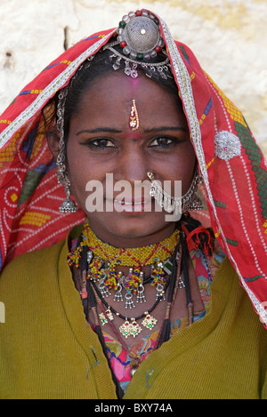 Porträt einer indischen Frau in traditioneller Kleidung, Indien Stockfoto