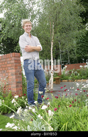 RHS Tatton, Cheshire. Hugo Bugg Gewinner des RHS Tatton Best in Show und junge Designer des Jahres 2010. Stockfoto