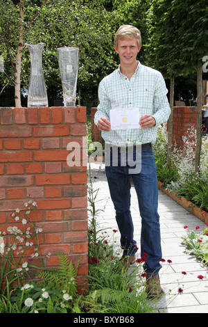 RHS Tatton, Cheshire. Hugo Bugg Gewinner des RHS Tatton Best in Show und junge Designer des Jahres 2010. Stockfoto