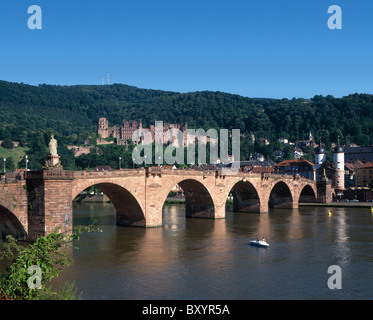 Burg und Karl-Theodor-Brücke über den Fluss Neckar, Heidelberg, Baden-Württemberg, Deutschland Stockfoto