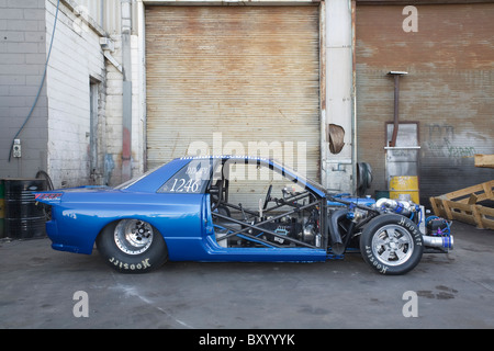 Stark geändert Nissan Skyline Beschleunigungsrennen Auto. Türen und Motorhaube entfernt, um Metall Rohrrahmen-Konstruktion zu zeigen. Stockfoto