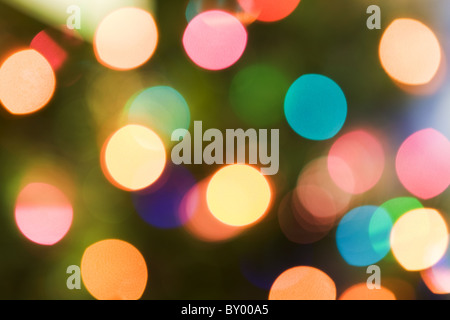 Bunte Weihnachten Hintergrund mit glitzernden Lichtern Stockfoto