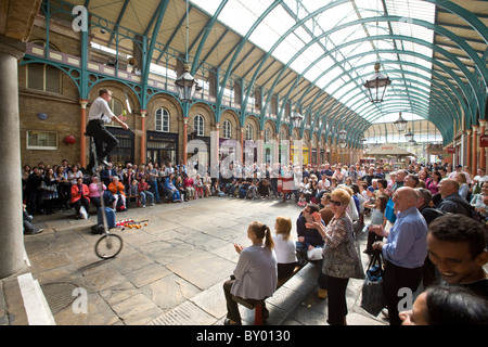 Straßenkünstler auf Covent Garden market Stockfoto