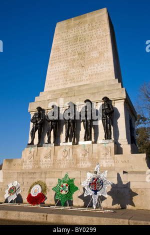 Kriegerdenkmal gegenüber Horse Guards Parade Stockfoto