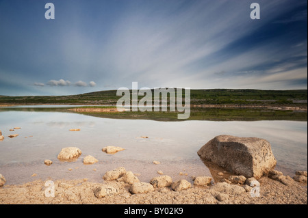 Gortllecka See, in der Nähe von Mullaghmore, in the Burren Nationalpark, Co Clare, Irland Stockfoto