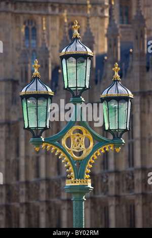 Detail der Lampe auf Westminster Bridge Stockfoto