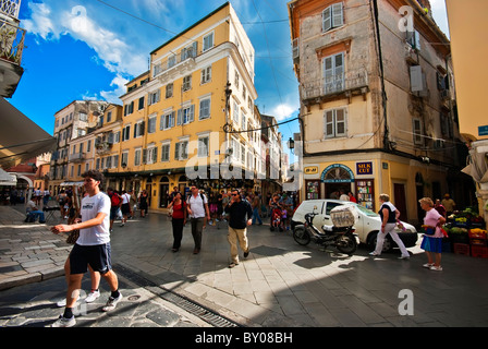 Straßenszene in Korfu, Ionische Inseln Griechenland. Stockfoto