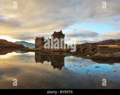 Eilean Donan Castle, Sunset, Loch Duich Stockfoto