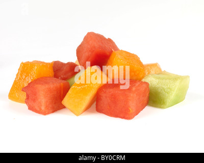 Frische, gesunde Saftige Brocken der reif süß Melonen einschließlich Wassermelone Melone und Honigtau Isoliert gegen einen weißen Hintergrund mit einen Freistellungspfad Stockfoto