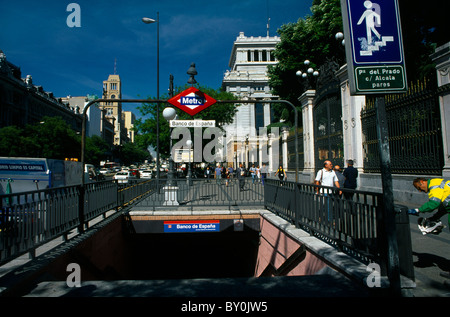 Banco de España u-Bahn Eingang Madrid Spanien Stockfoto