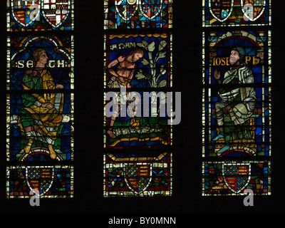 Canterbury Kathedrale von Canterbury Kent England Buntglasfenster In das Westfenster des Kirchenschiffs Stockfoto