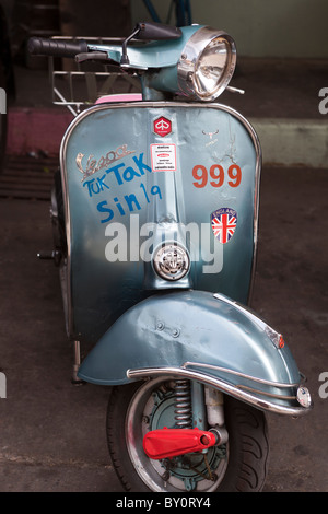 Oldtimer Vespa Roller Chinatown Bangkok Stockfoto