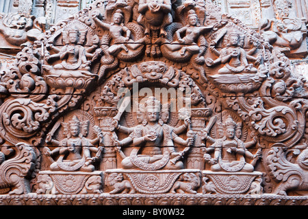 Newari-Stil Holzschnitzereien auf Tempel am Durbar Square in Kathmandu, Nepal Stockfoto