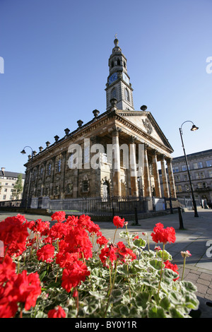 Stadt in Glasgow, Schottland. Im 18. Jahrhundert entwickelt Allan Dreghorn, ehemalige Kirche des St Andrew es auf dem Platz. Stockfoto