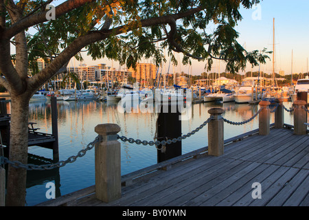 Cullen Bay Marina und Yacht Club in Darwin, Northern Territory, Australien Stockfoto