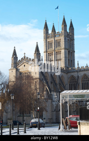 Bath Abbey im Schnee, Winter 2010. Stockfoto