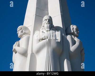 Astronomen Monument am Griffith Observatorium Stockfoto