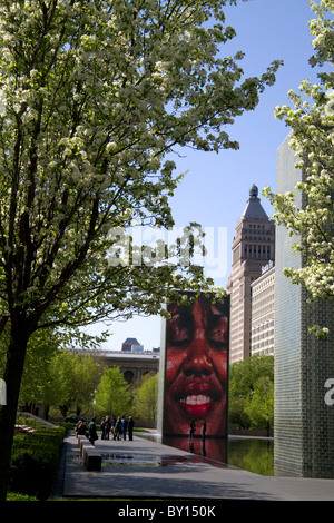 Die Crown Fountain interaktive Kunst im öffentlichen Raum und Videoskulptur im Millennium Park, Chicago, Illinois, USA. Stockfoto