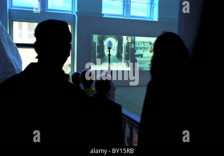 Moderne Kunst Installation, alte Bibliothek, Cardiff. Stockfoto