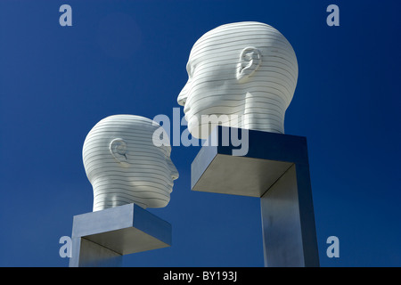 Die Installation - Köpfe, verschieben - auf dem Forum in Adlershof, Berlin, Deutschland Stockfoto